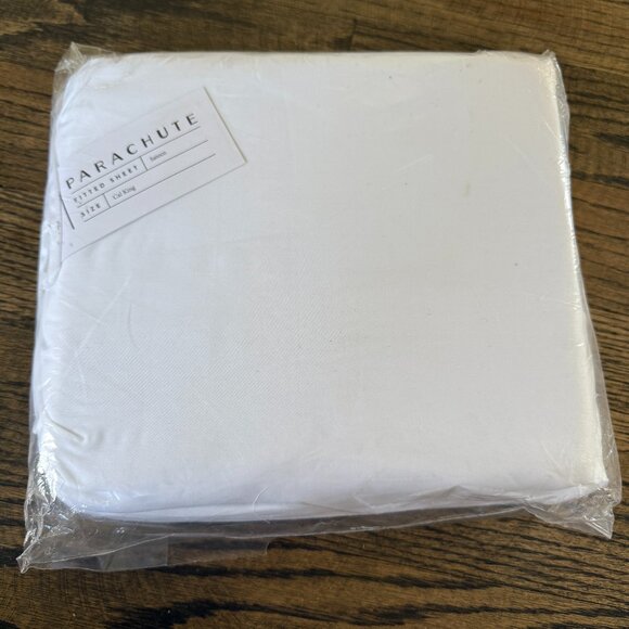 Parachute Sateen CAL KING Fitted Sheet White 100% Premium Egyptian Cotton NEW - Picture 1 of 5